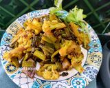 A picture of step 5 of Cauliflower (Govi) Aloo Fry with Onion Flowers.