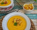 Foto langkah ke 5 dari resep Pumpkin Soup With Croutons (Sup Labu Kuning).