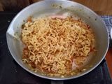 Tahu Isi Mie