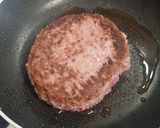 Foto del paso 1 de la receta: Hamburguesa de kobe con queso y huevo