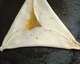 A picture of step 7 of Egg Paratha.