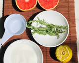 A picture of step 1 of Grapefruit mocktail.