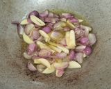 Foto langkah ke 1 dari resep Tumis Cumi Tomat Hijau.