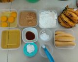 Gambar langkah 1 resipi Mini banana chip cupcakes.