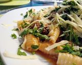 Foto del passaggio 1 della ricetta Castellani al ragù di agnello, rucola e scaglie di caciocavallo