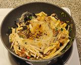 炒冬粉的食譜步驟3照片