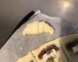 Une image de l'étape 6 de Minis croissants apéritif aux anchois et feta.
