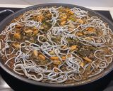 Foto del paso 7 de la receta Arroz Negro de Despensa