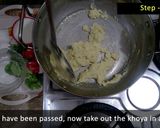 A picture of step 2 of Lauki Ka Halwa.