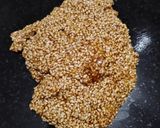 A picture of step 3 of Quinoa Til Chikki.
