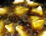 A picture of step 7 of Aloo samosa.