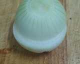 Foto del paso 1 de la receta: Flores de panceta y cebolla