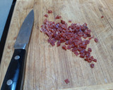 Foto del paso 3 de la receta: Corazones de alcachofa sobre cama de patata trufada y jamón