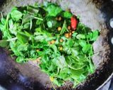வெந்தயக் கீரை பொரியல்/ methi (Venthya keerai poriyal recipe in tamil) ரெசிபி ஸ்டேப் 2 புகைப்படம்