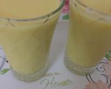 A picture of step 2 of Mango Milkshake.