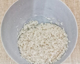 A picture of step 1 of Quick Kanda Poha.