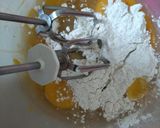 Foto langkah ke 1 dari resep Bolu gulung kismis (metode all in one).
