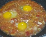 Foto langkah ke 4 dari resep Telur bumbu tomat.