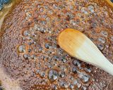 A picture of step 3 of Caramelized Walnuts.