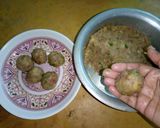 A picture of step 11 of Chinese Cutlets.