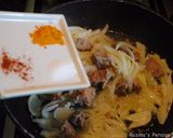 A picture of step 4 of Apple-apricot lamb stew.
