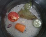 Foto langkah ke 1 dari resep Mpasi Beras Putih + Lele + Wortel + Bonteng + Tomat (7w 9d).