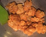 Foto langkah ke 8 dari resep Honey Butter Chicken.