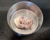 A picture of step 3 of Biscoff strawberry cheese cake in glass.