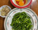 รูปขั้นตอนการทำที่ 1 ของ ดอกหอมผัดไข่