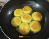 A picture of step 4 of Sweet Potato Mini Cake.