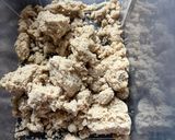 A picture of step 1 of Vanilla oat power balls.