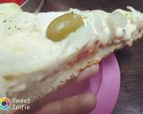 Foto del paso 3 de la receta: Pizza de cebolla rellena con jamón, queso y tomate¡!
