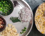 A picture of step 5 of Indori Poha.