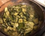 Une image de l'étape 11 de Courgettes en sauce verte, vin blanc et ail des ours.