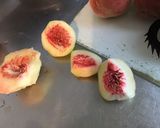 Une image de l'étape 1 de Tarte renversée aux pêches blanches du jardin pâte brisée à la pomme.