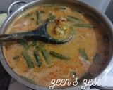 A picture of step 5 of Hyderabadi Gosht Bhindi ki Besan Kadhi.