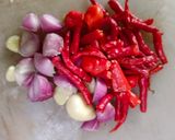 Foto langkah ke 1 dari resep Sambal Goreng Kentang.
