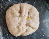 A picture of step 5 of Pulao parantha.