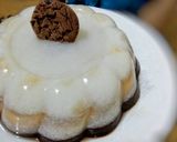 Foto langkah ke 5 dari resep Choco-White Regal Pudding / Puding Regal Coklat.
