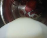 स्ट्रॉबेरी सिनेमन मिल्क शेक (Strawberry Cinnamon milk shake recipe in Hindi) रेसिपी चरण 3 फोटो