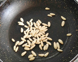 Foto del paso 1 de la receta: Ensalada templada de espinacas y manzana