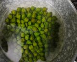 A picture of step 1 of Hariyali Green Chana Curry.