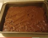 A picture of step 5 of Fudge brownies.