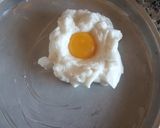Foto del paso 5 de la receta: Milanesa a la napolitana con nubes de huevo