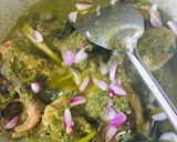 Foto langkah ke 7 dari resep Ayam Lado Hijau.
