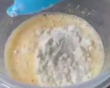 Gambar langkah 2 resipi Roti kentang kastard.