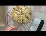 Foto langkah ke 4 dari resep Raisin Oatmeal Scones ala Starbuck.