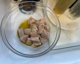 A picture of step 2 of Garlic Chicken Pasta with Butter.