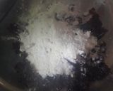 A picture of step 2 of Chinese rose cake.