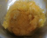 Foto del paso 2 de la receta: Arepitas de plátano maduro